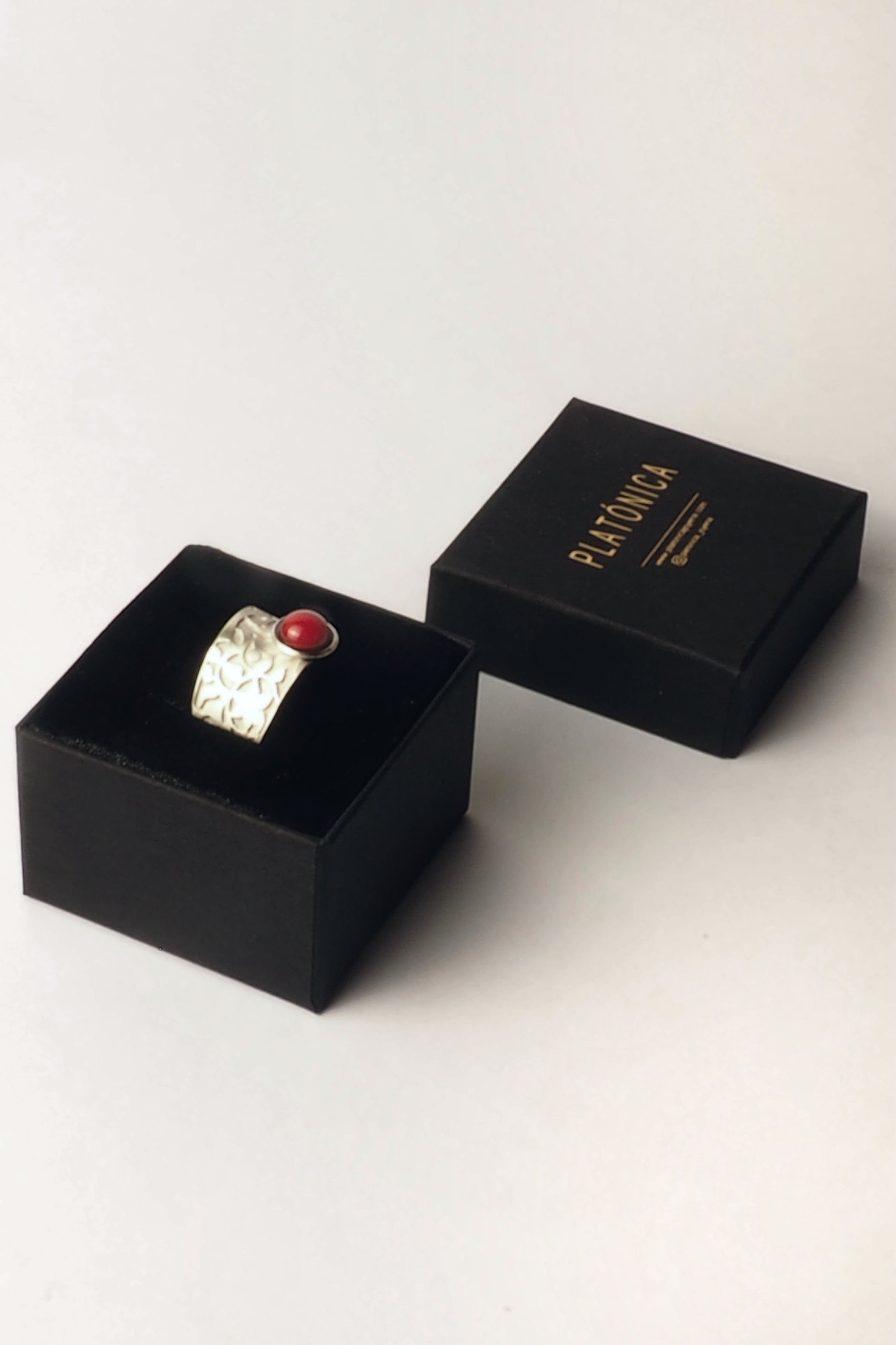 anillo joyeria artesanal alhambra orfebreria granada espana plata