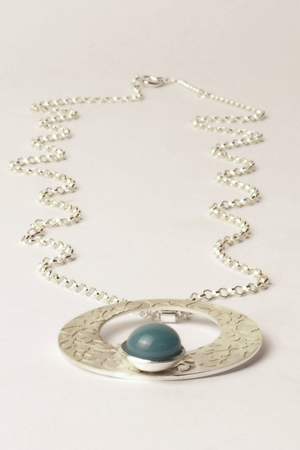 colgantes yeserias ataurique alhambra joyeria artesanal granada espana
