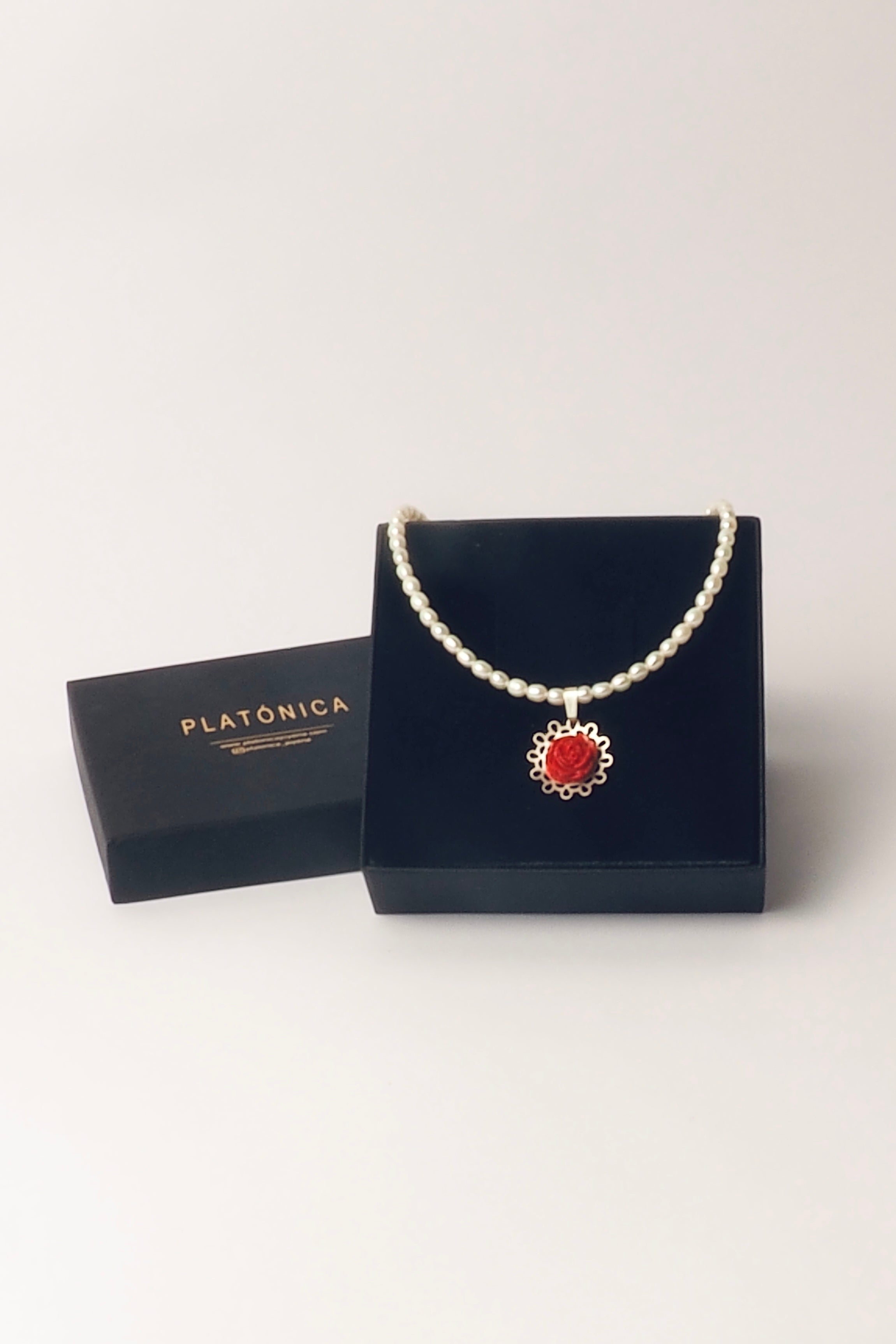 Collar de Perlas Las Flores Plata