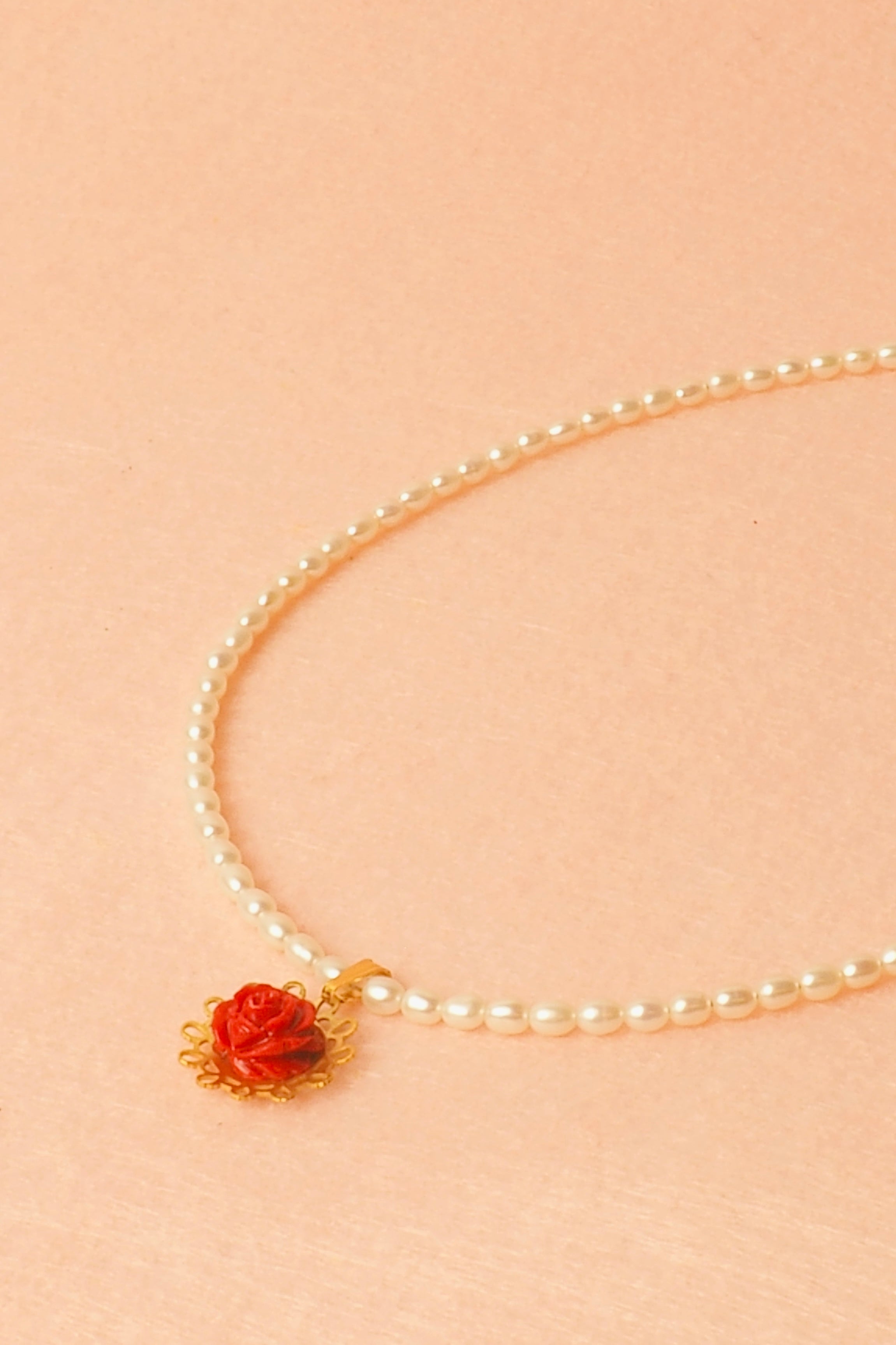 Collar de Perlas Las Flores Oro
