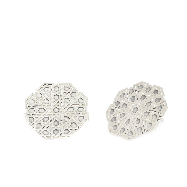 Large Mudejar Stud Earrings From the Andalusí collection by PLATÓNICA. Sterling silver. 925 silver. Author jewelry. Contemporary jewelry. Hand-made jewelry. Jewelry inspired by the Alhambra and the Alcázar of Seville. Jewelry workshop in the Albaicín, Andalusia, Granada, Spain. Unique jewels. Exclusive designs. Jewels made of Andalusia.