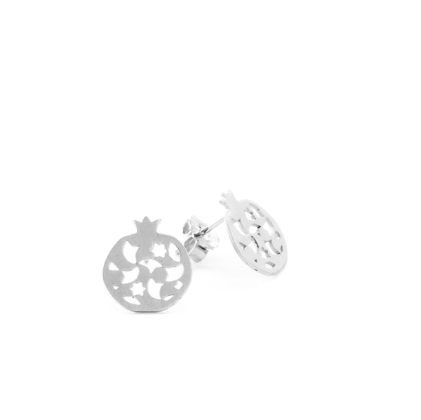 Granada no. 2. 925 silver. Sterling silver. PLATÓNICA, contemporary signature jewelry. manufactured in our workshop in Albaicin, Granada, Spain. Handmade jewelry. Alhambra Jewels, Granada. Granada crafts. Jewels made from Andalusia.