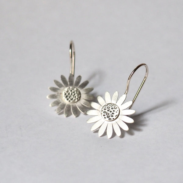 Pendientes ganchos pequeños Margarita