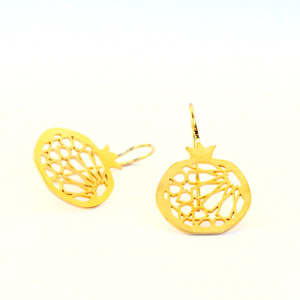 Pomegranate hook earrings no. 1 . Gold plated silver. PLATÓNICA, contemporary signature jewelry. manufactured in our workshop in Albaicin, Granada, Spain. Handmade jewelry. Alhambra Jewels, Granada. Granada crafts. Jewels made from Andalusia.